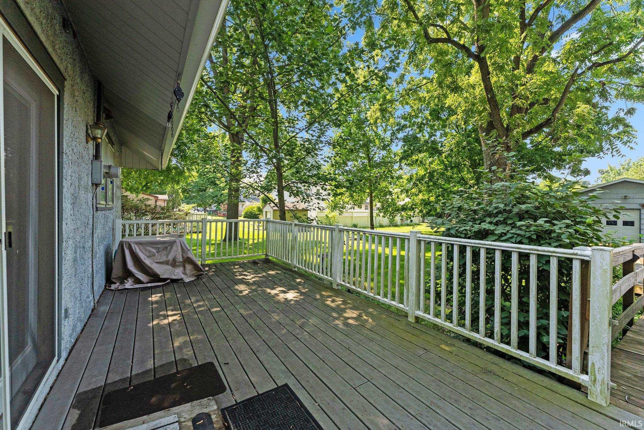 315 W 9th Street