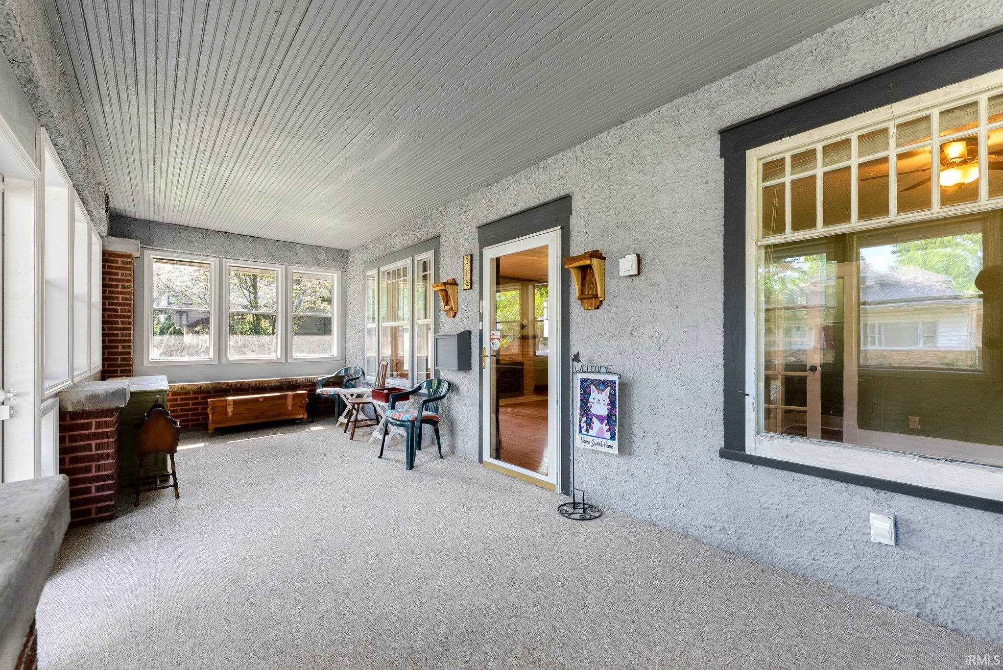 315 W 9th Street