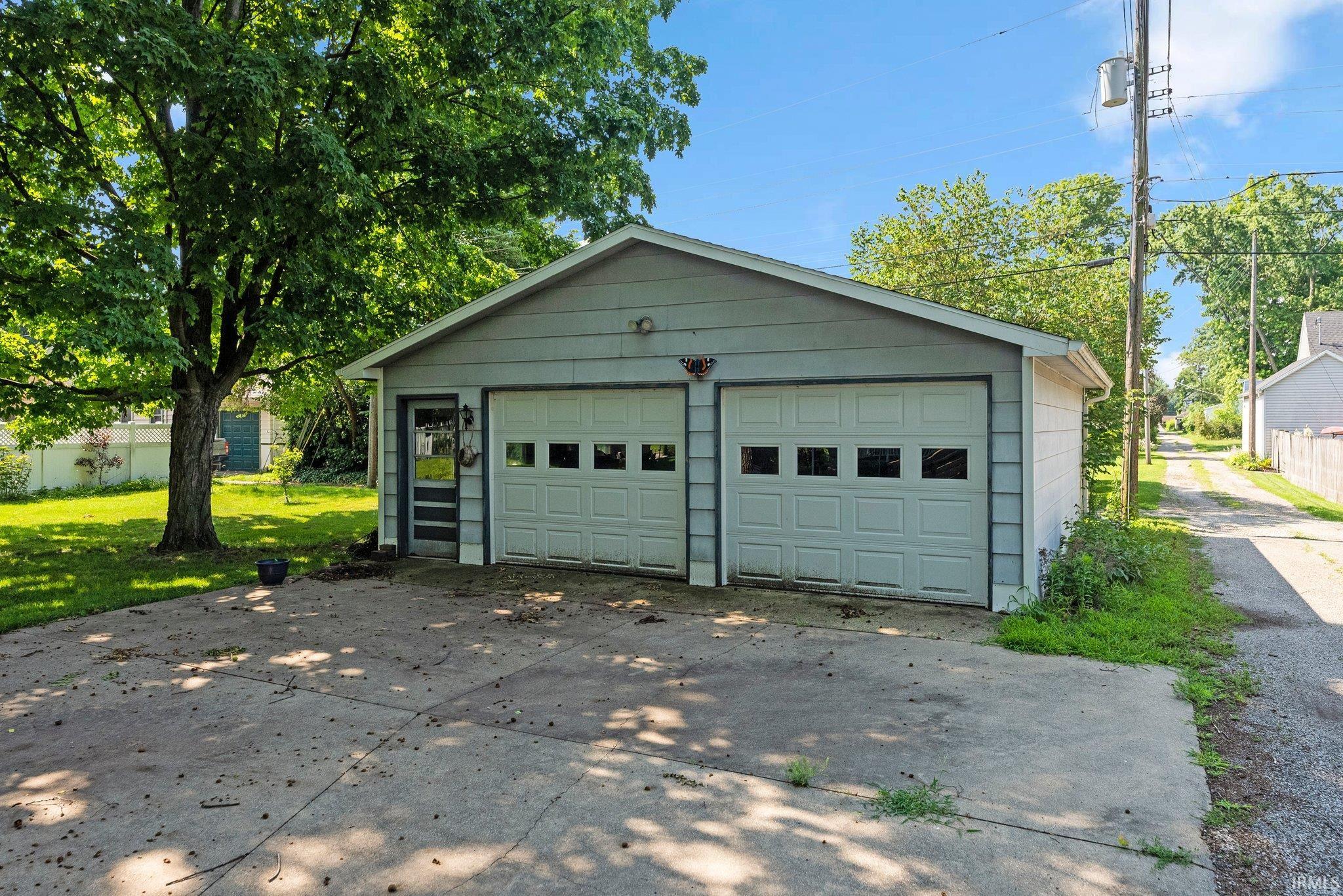 315 W 9th Street