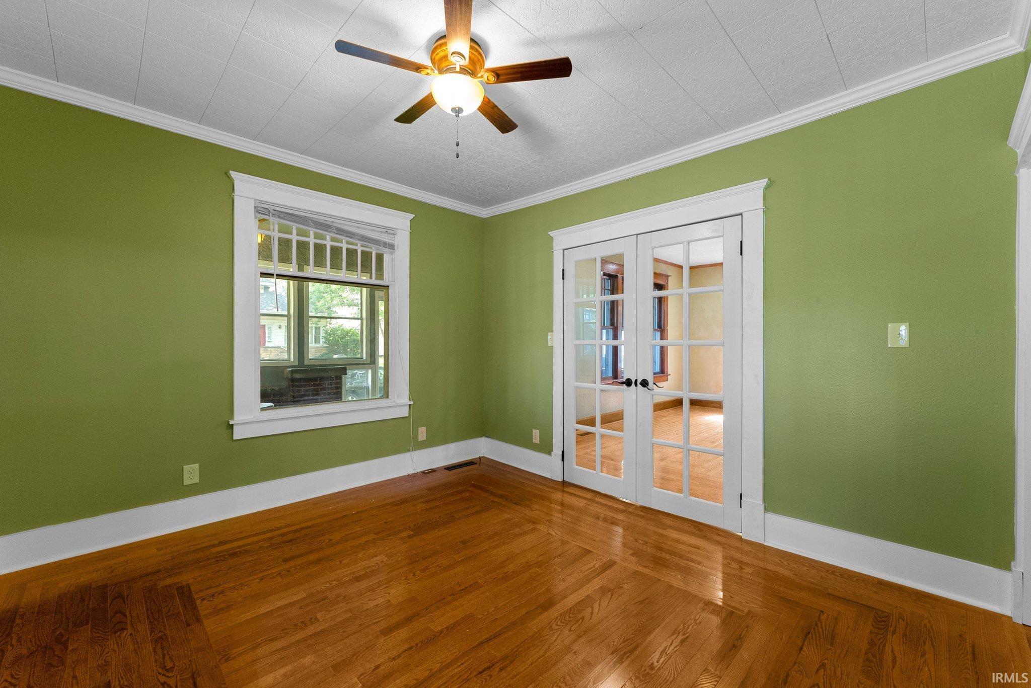 315 W 9th Street