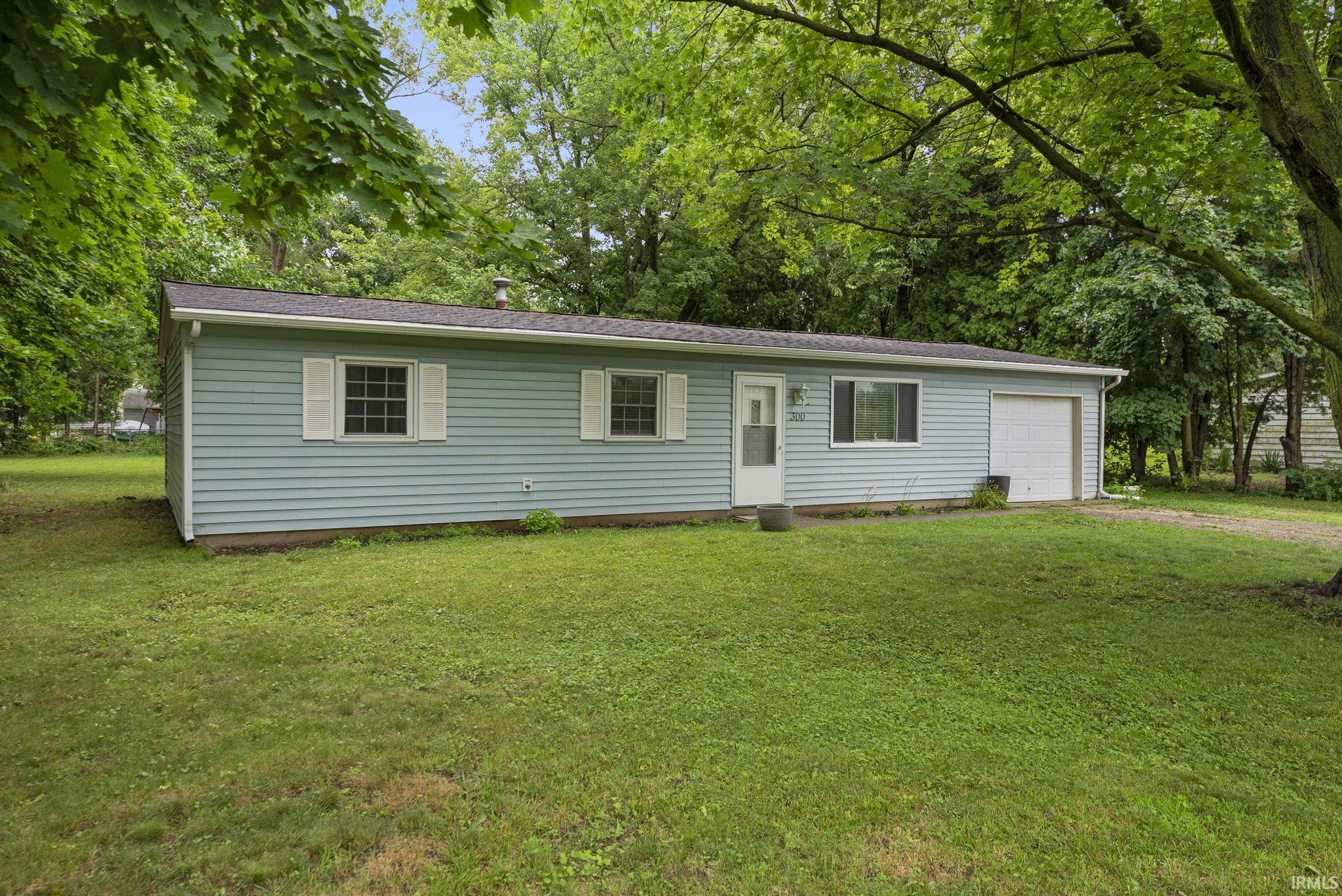 300 E Pickwick Drive