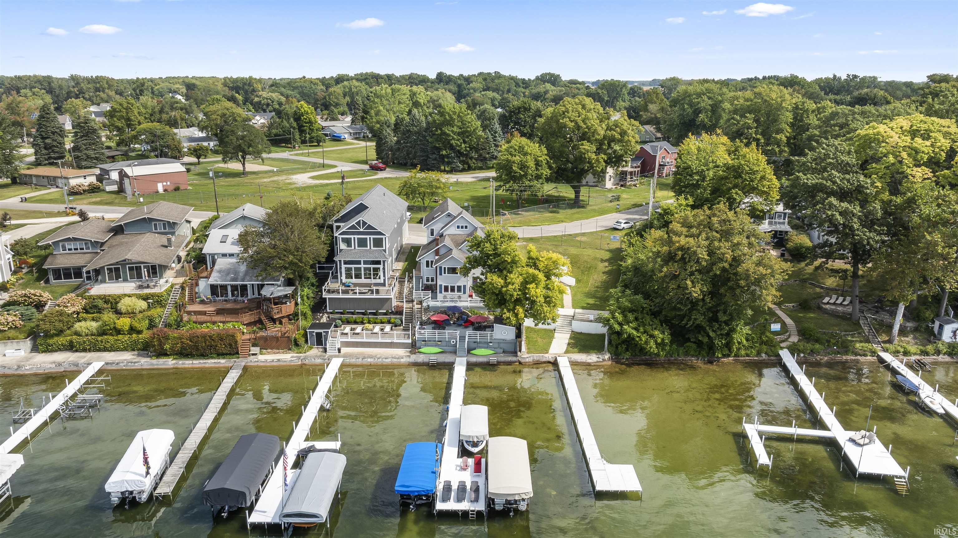 11247 N East Wawasee Drive