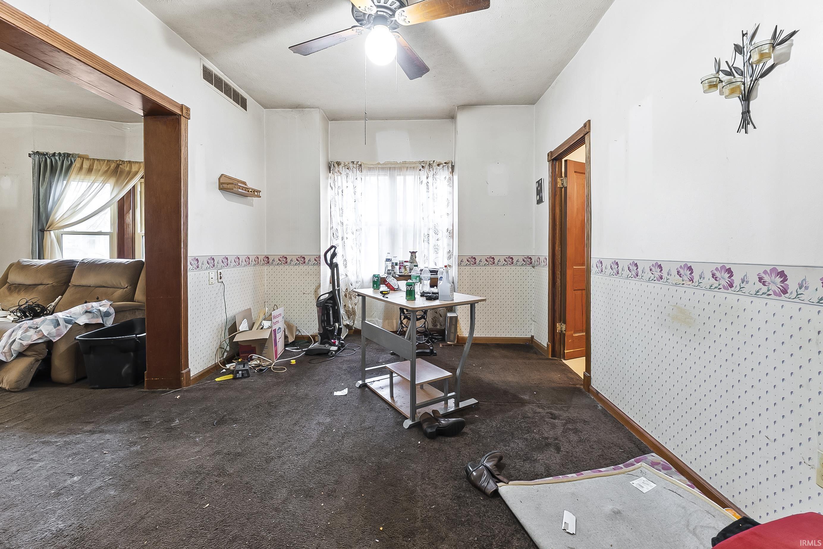 1024 E Fort Wayne Street