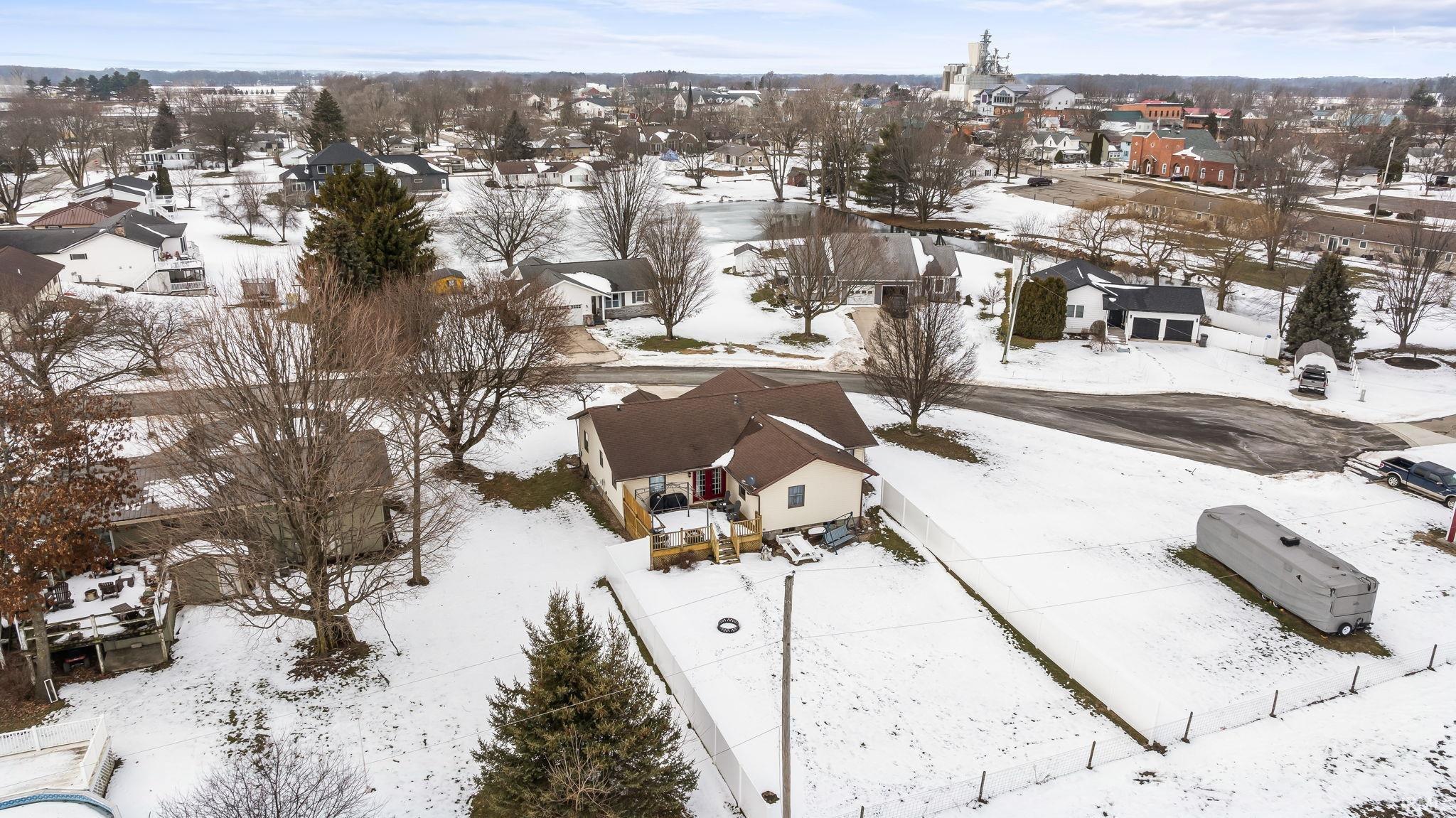 215 S Easterday Drive