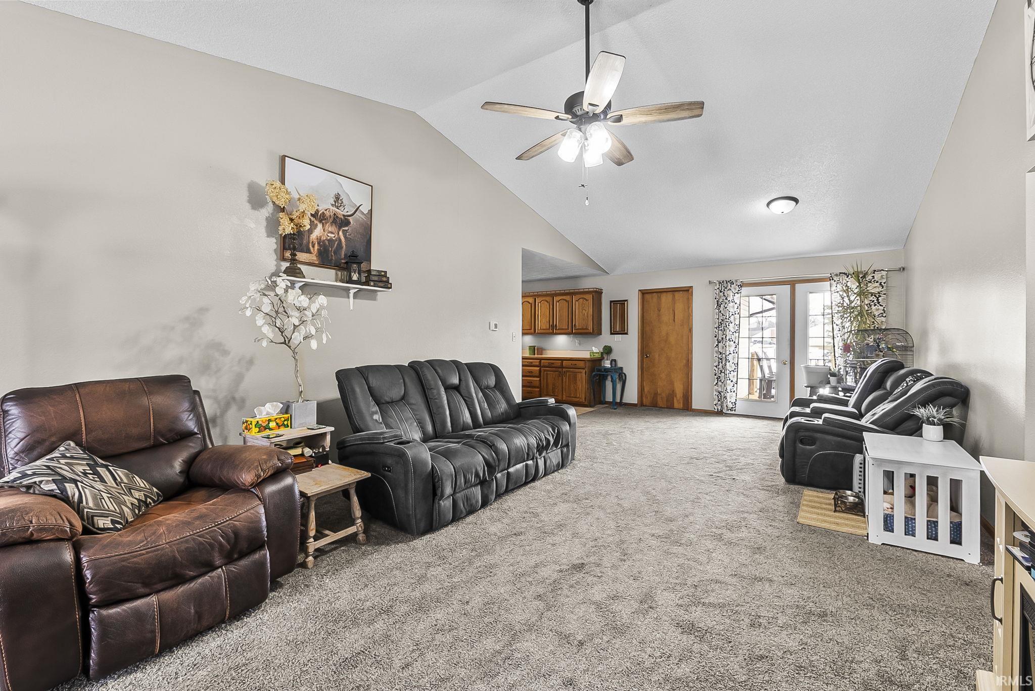 215 S Easterday Drive