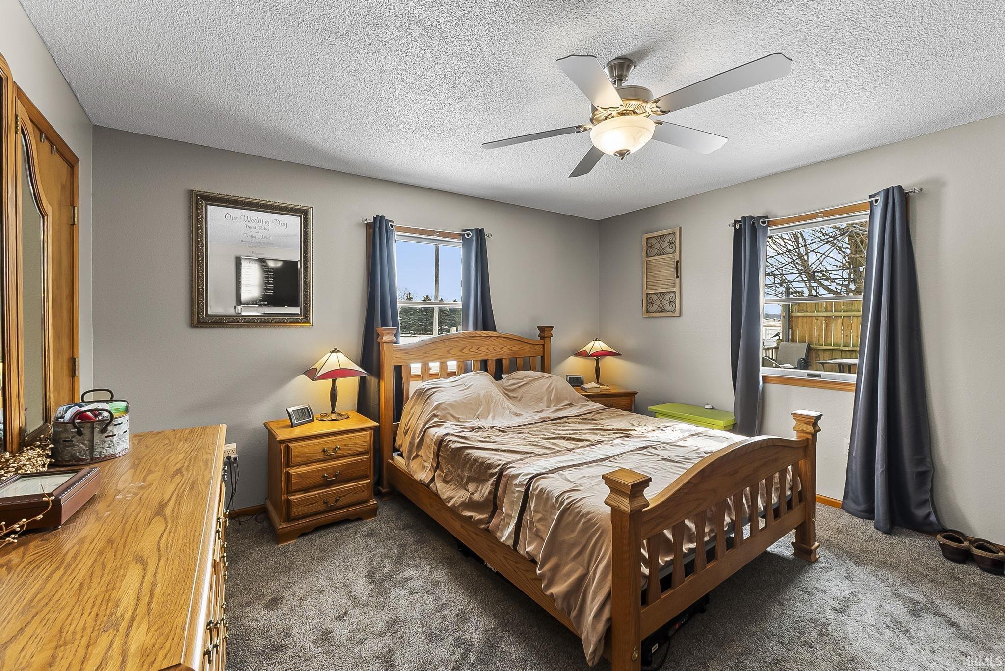 215 S Easterday Drive