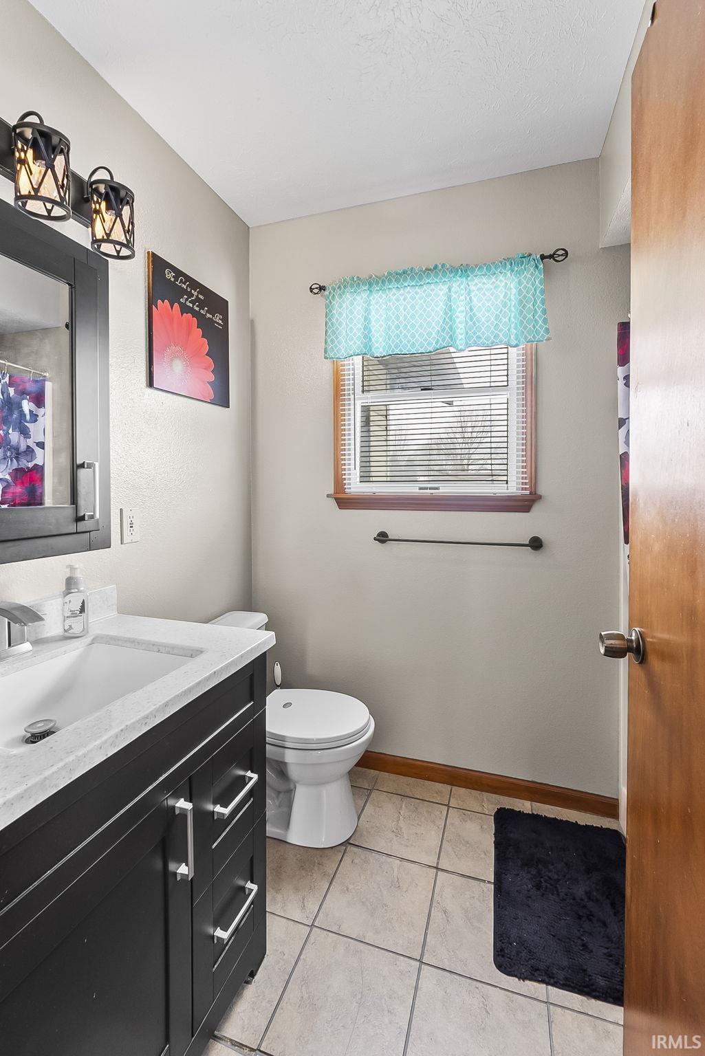 215 S Easterday Drive