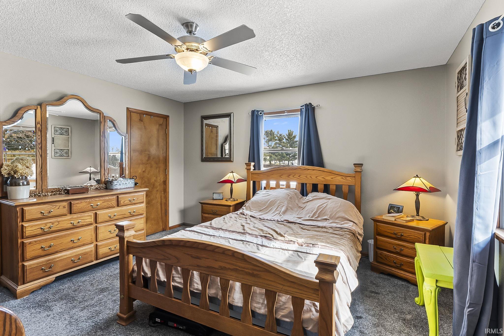 215 S Easterday Drive