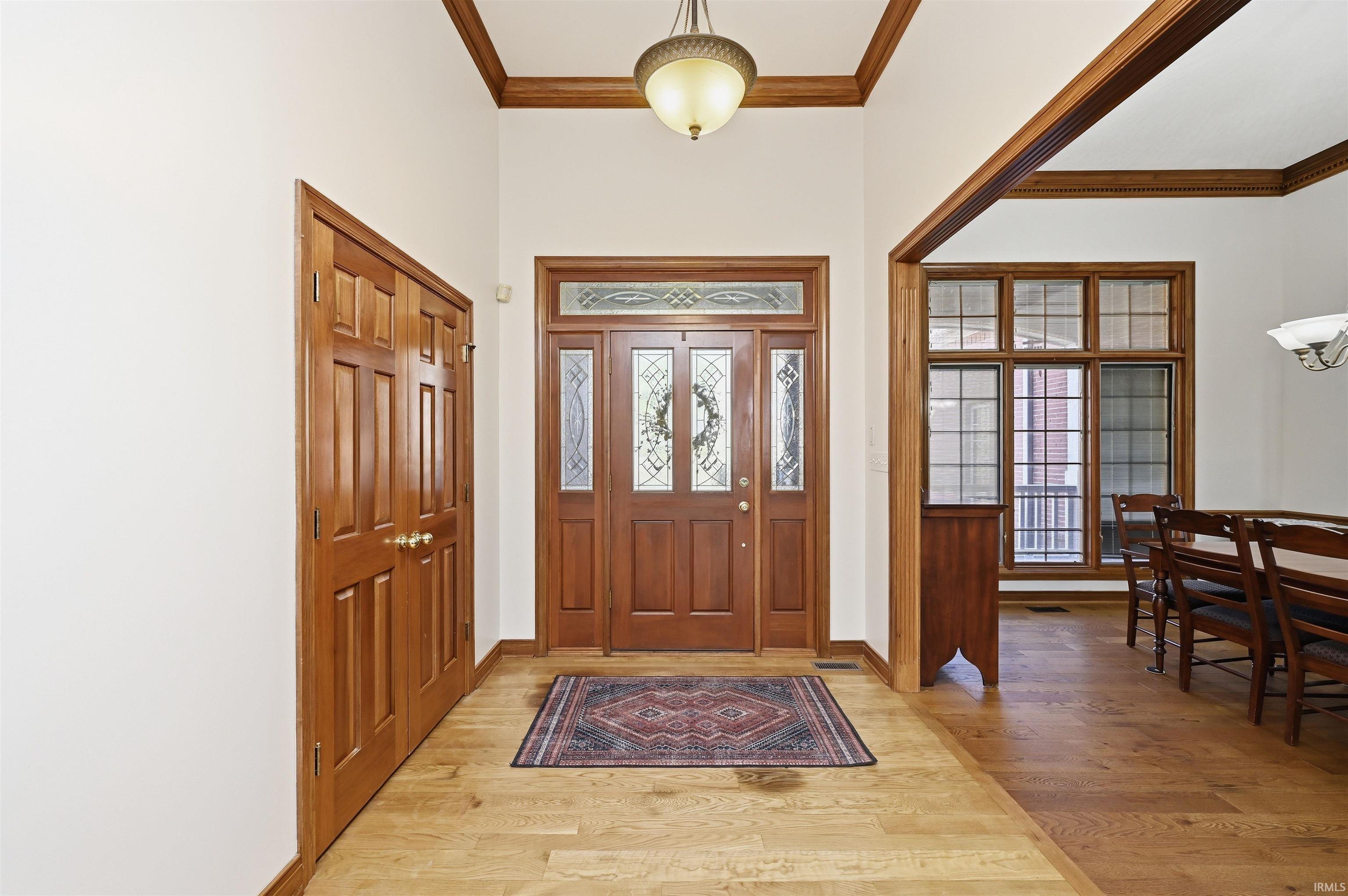 7891 W Whiteland Road