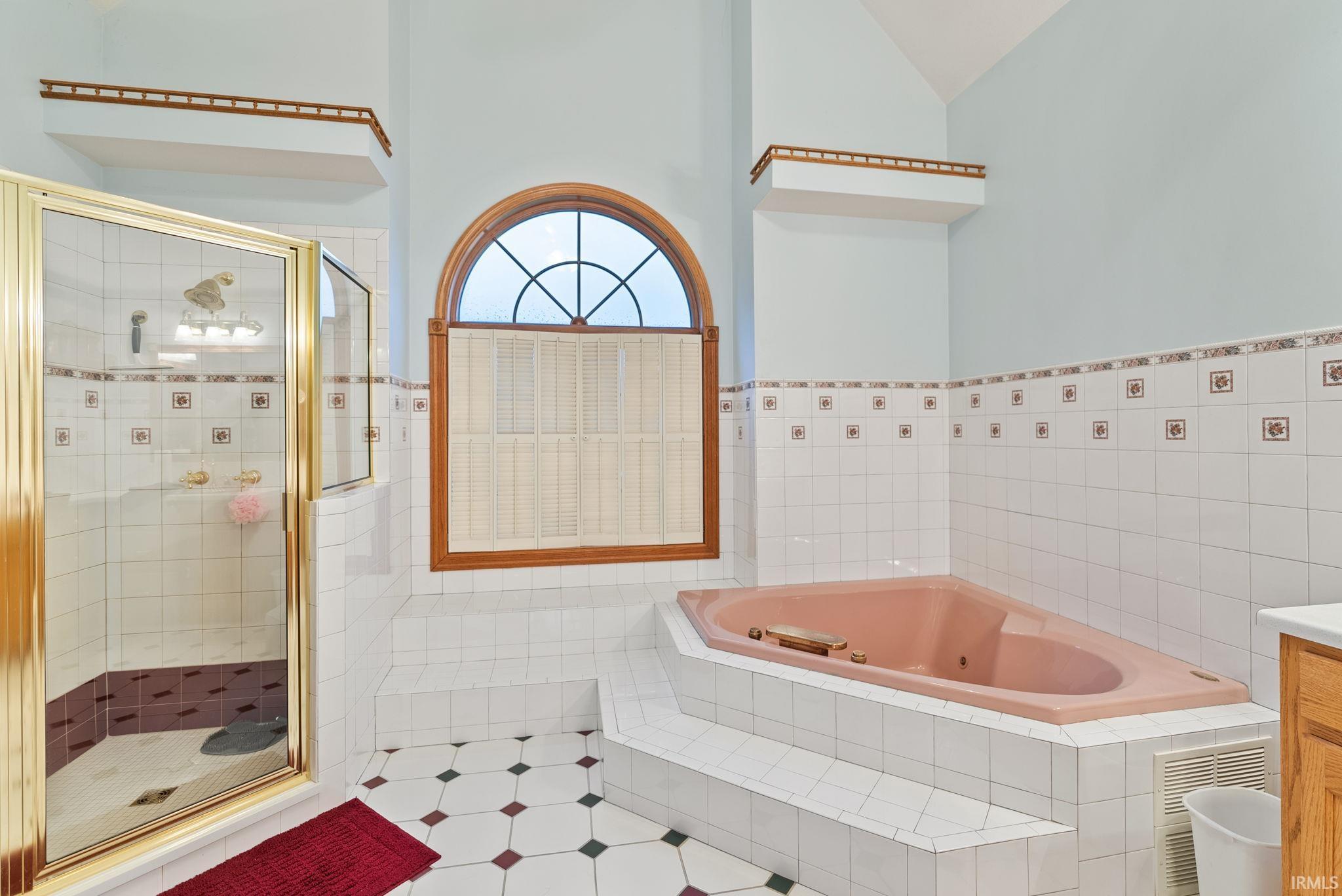 12385 N Camelot Trail