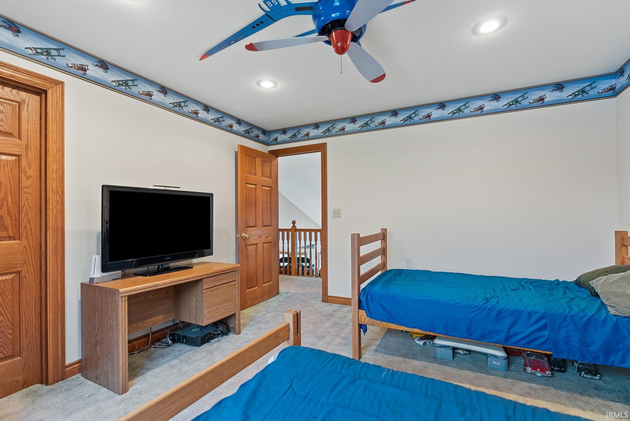 12385 N Camelot Trail