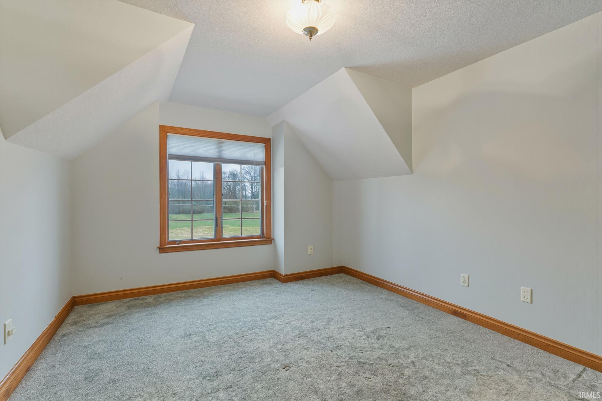 12385 N Camelot Trail