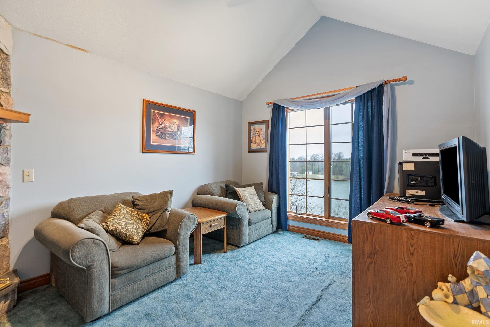 12385 N Camelot Trail