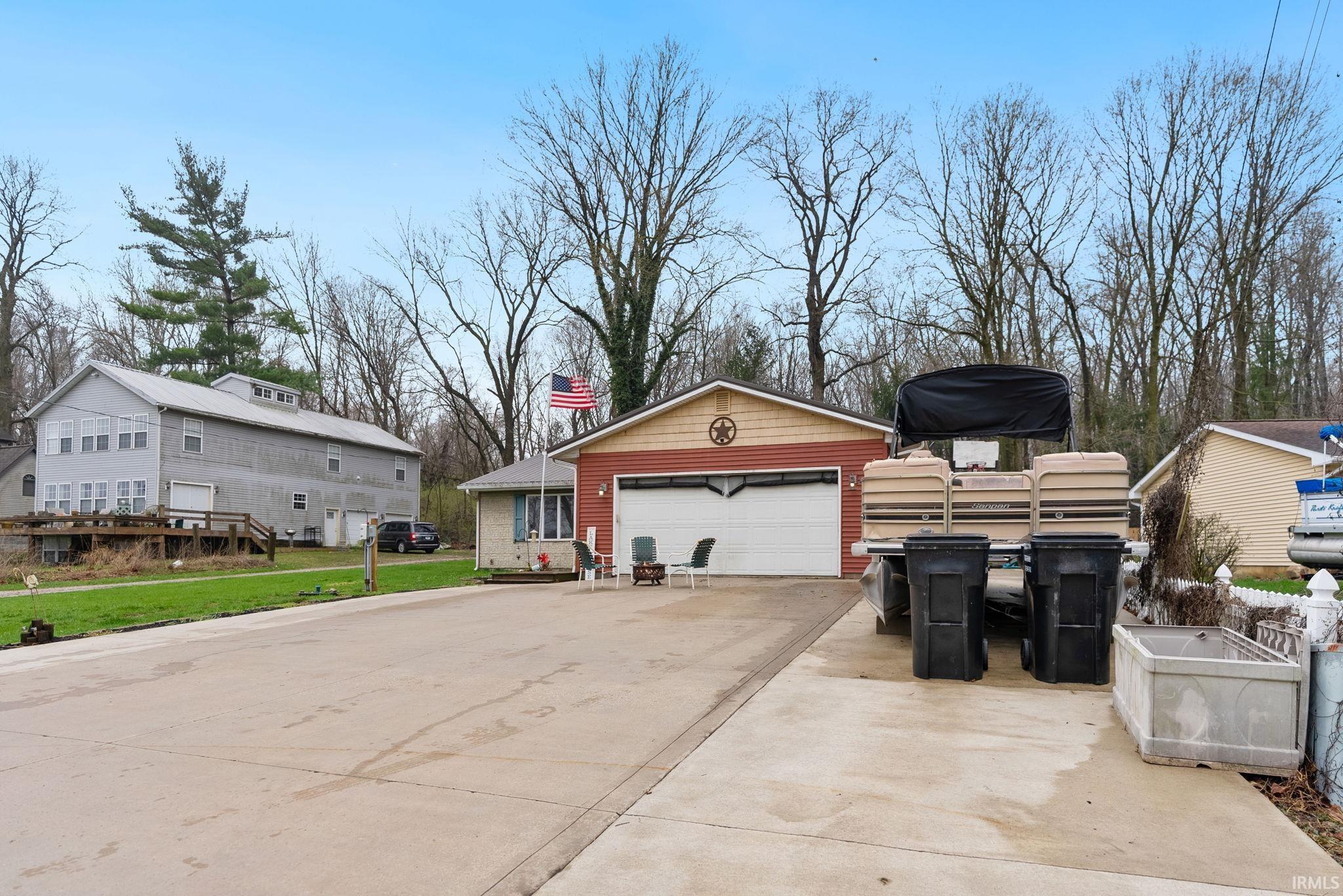 6907 E South Barbee Drive