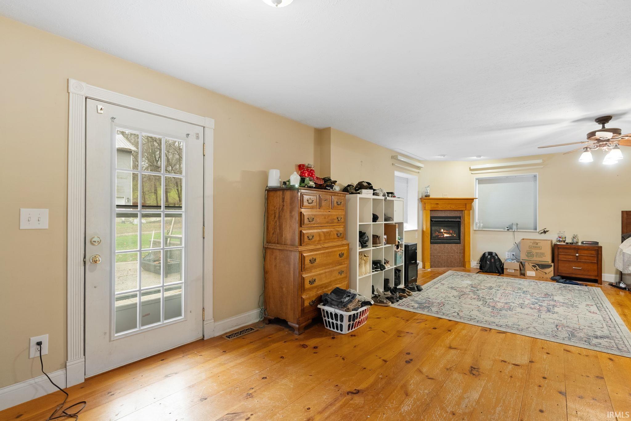 6907 E South Barbee Drive