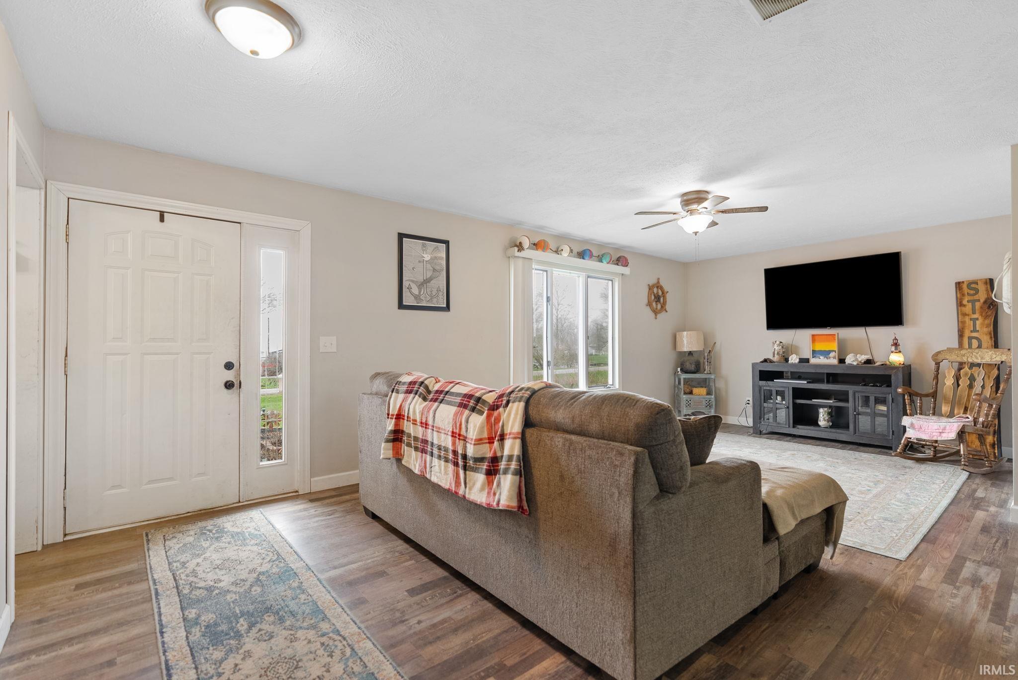 6907 E South Barbee Drive