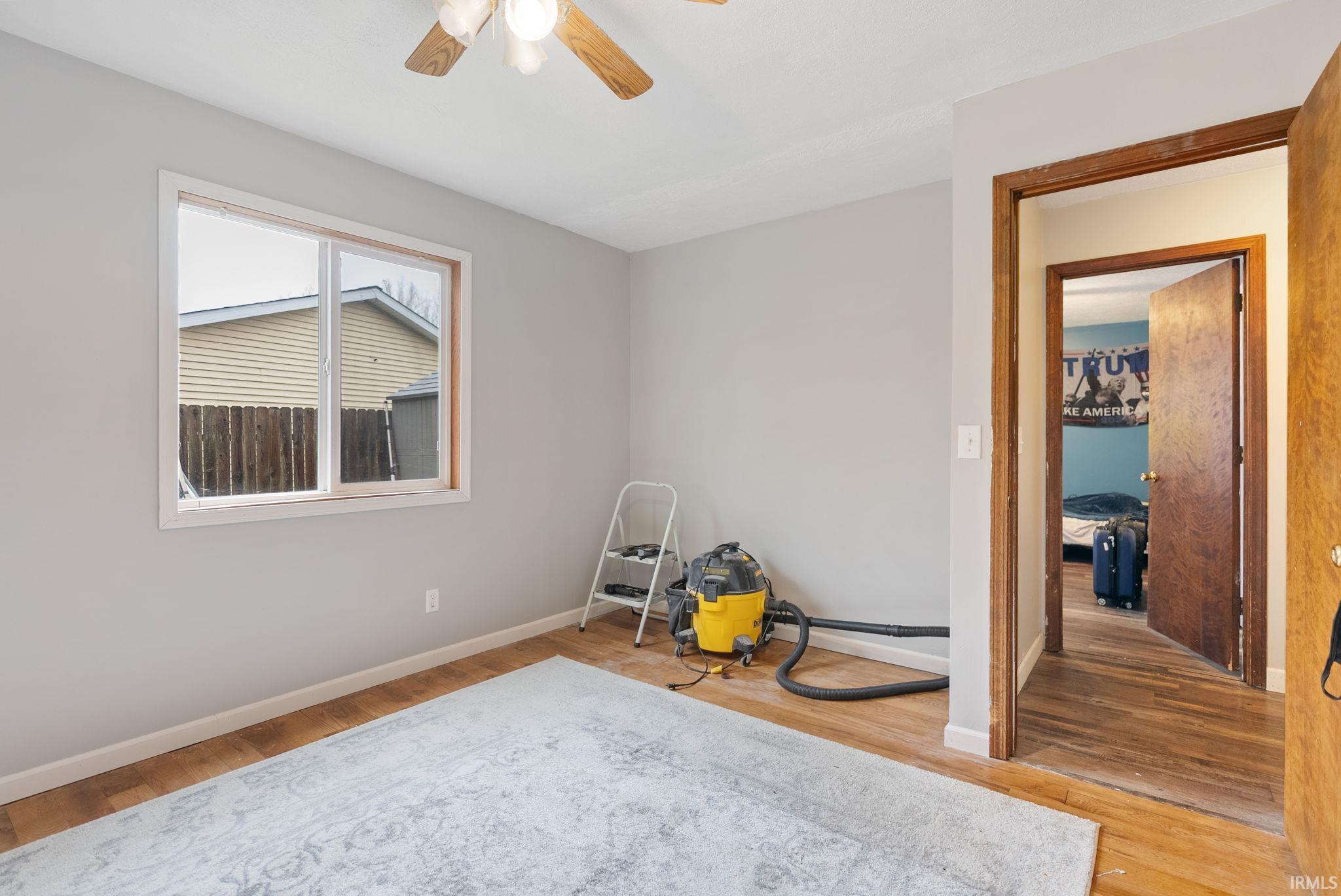 6907 E South Barbee Drive