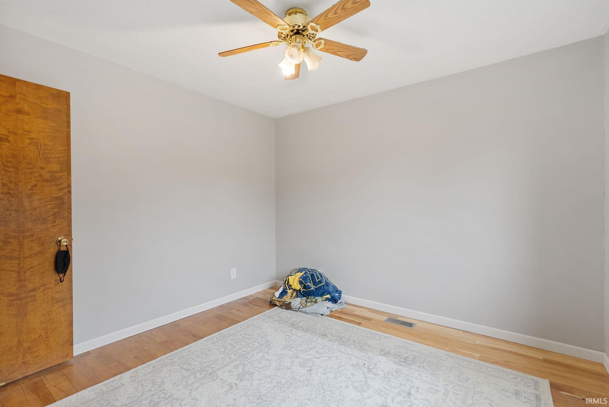 6907 E South Barbee Drive