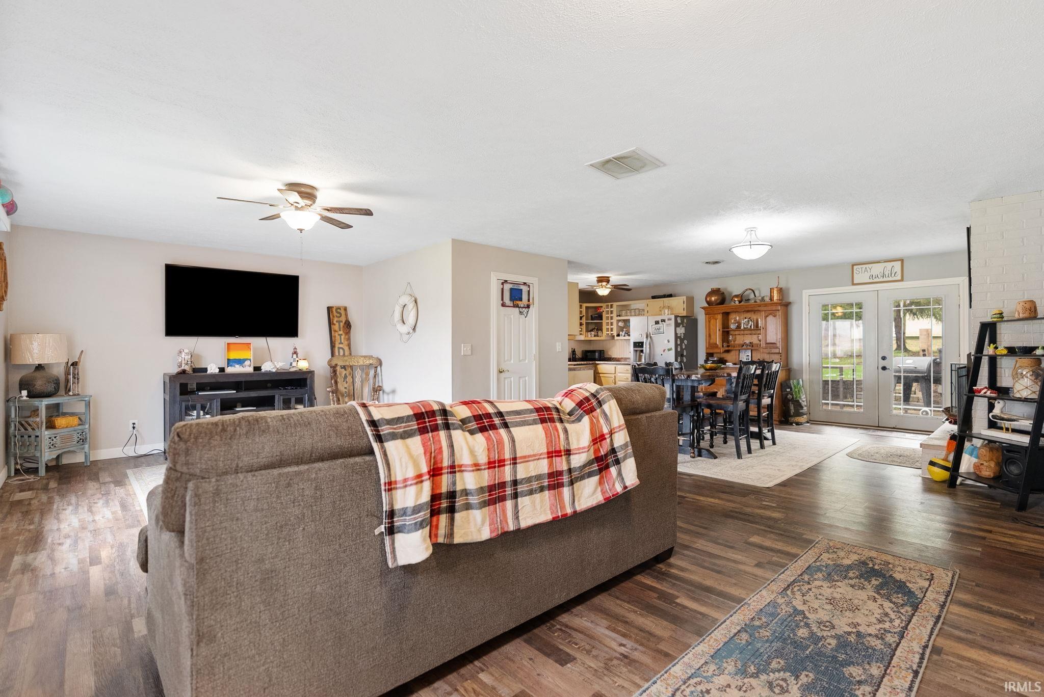 6907 E South Barbee Drive