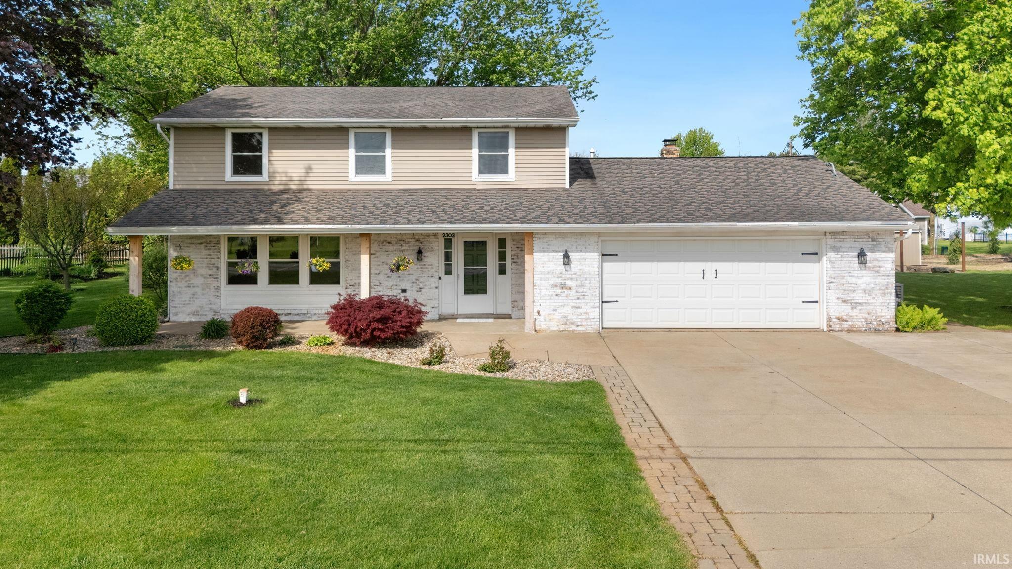 2303 S Country Club Road