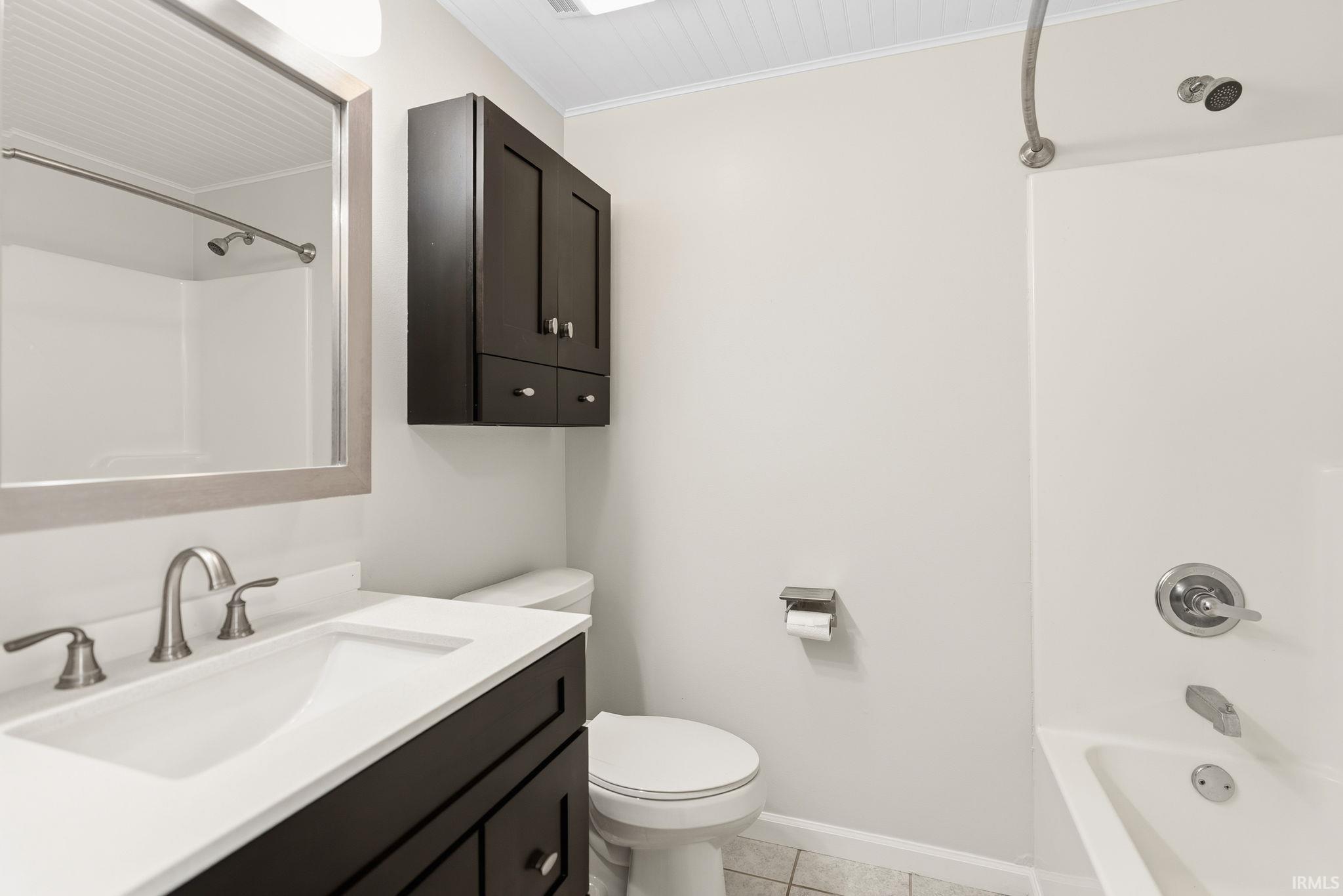 2303 S Country Club Road