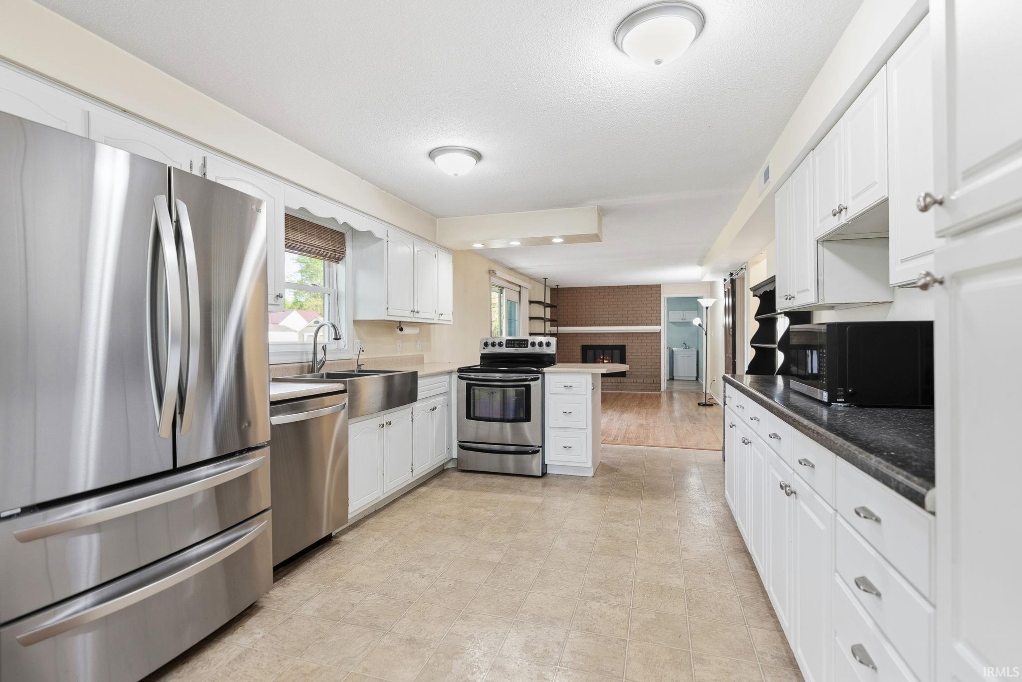 2303 S Country Club Road