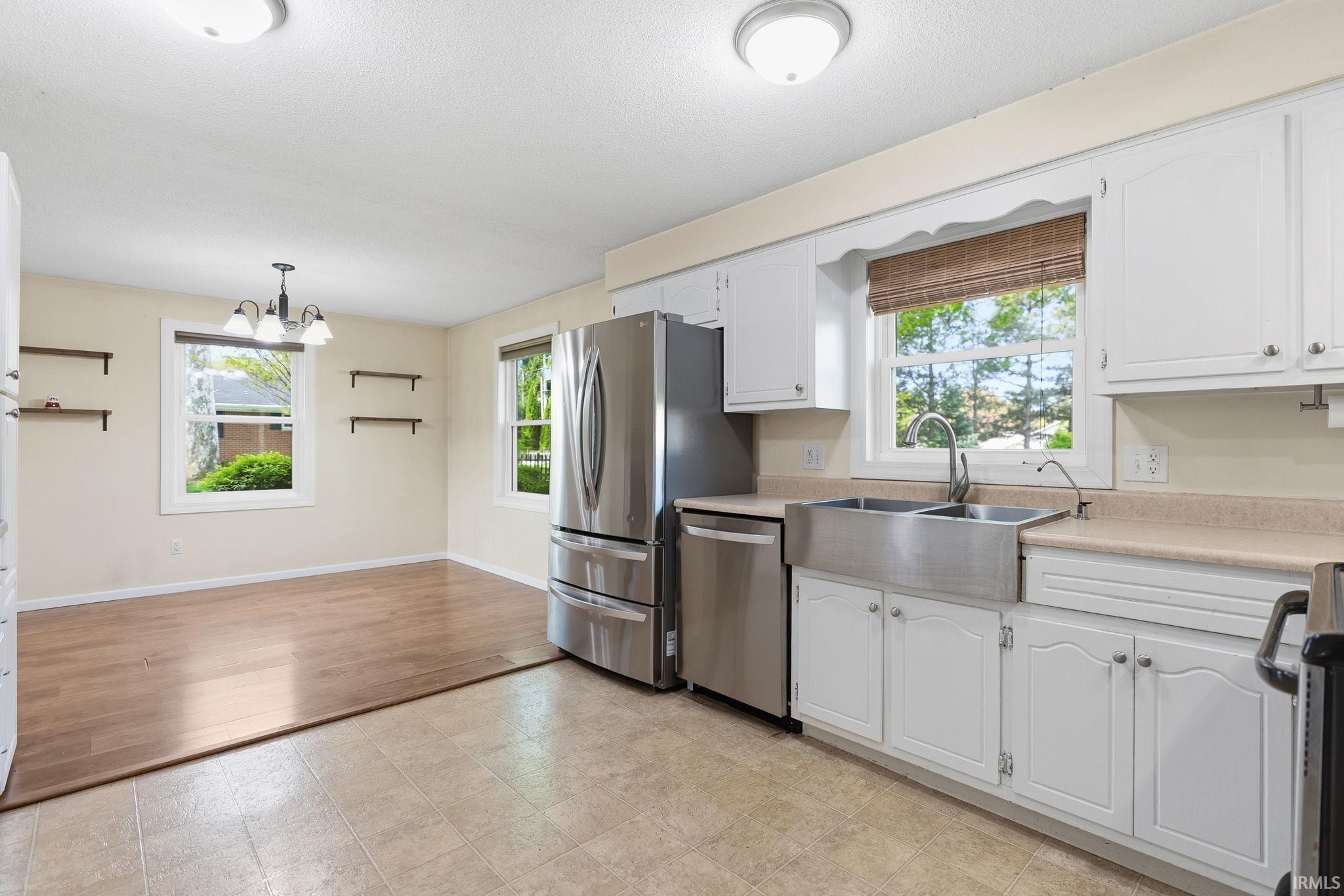 2303 S Country Club Road