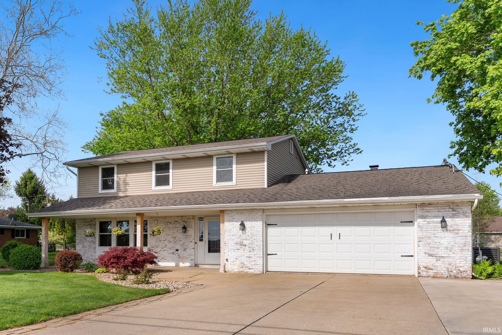 2303 S Country Club Road