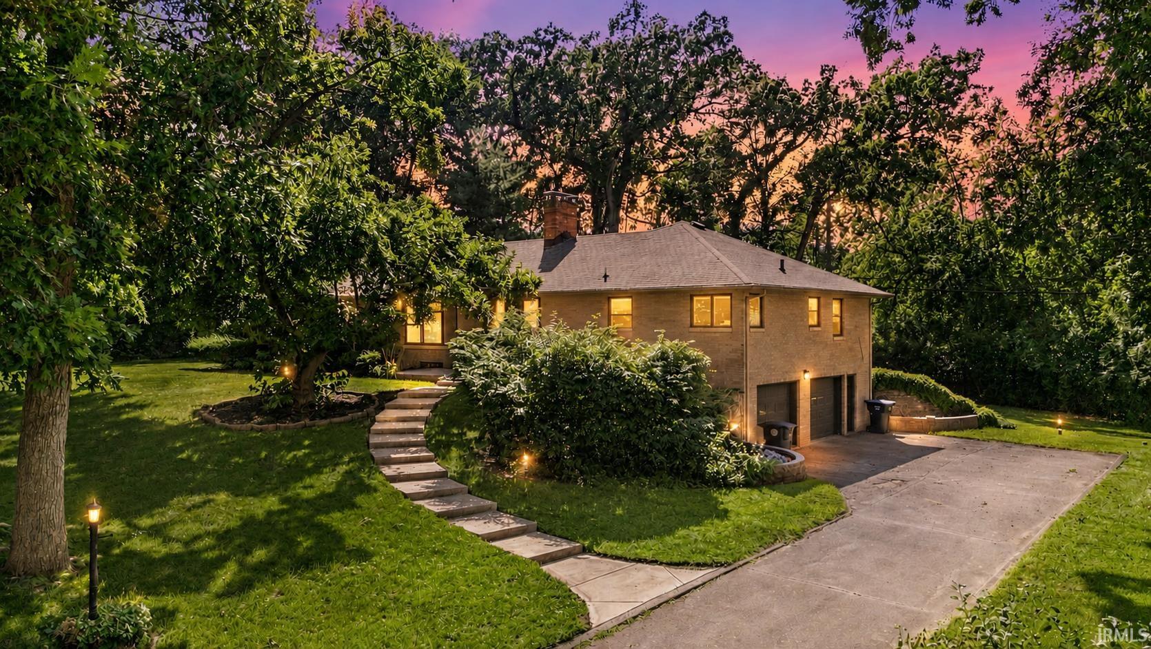 1105 White Oak Drive