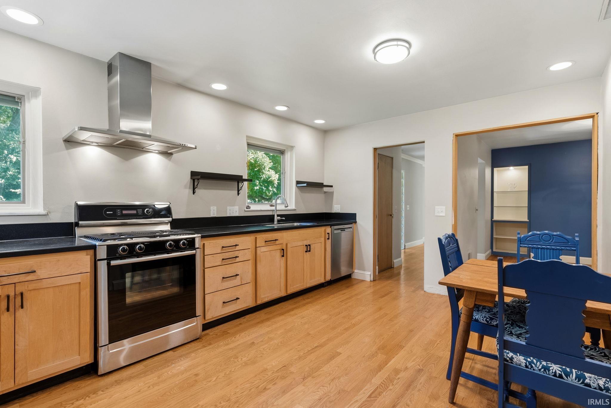 1105 White Oak Drive