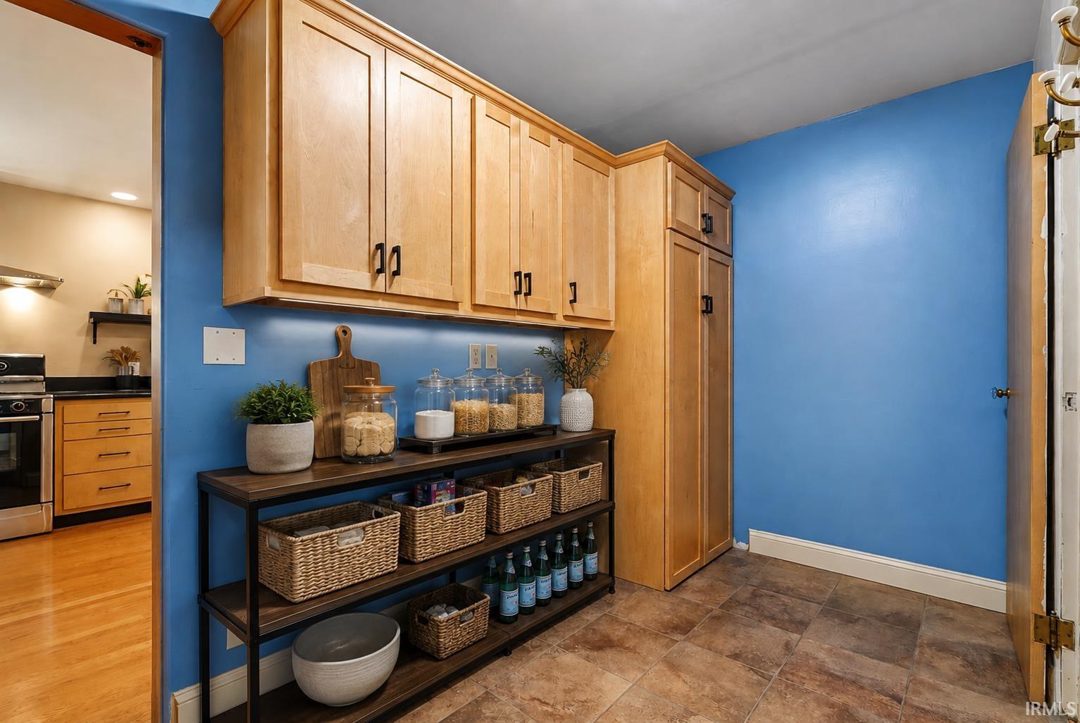 1105 White Oak Drive