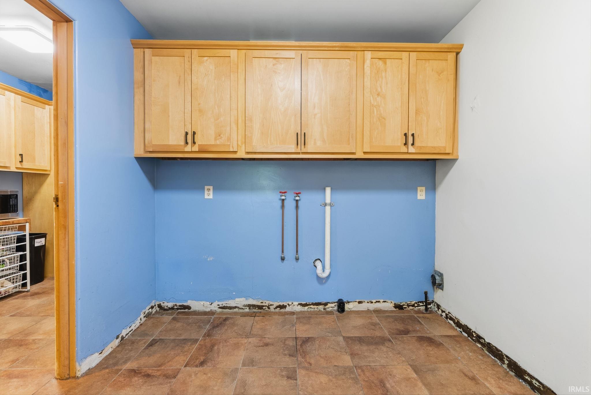 1105 White Oak Drive