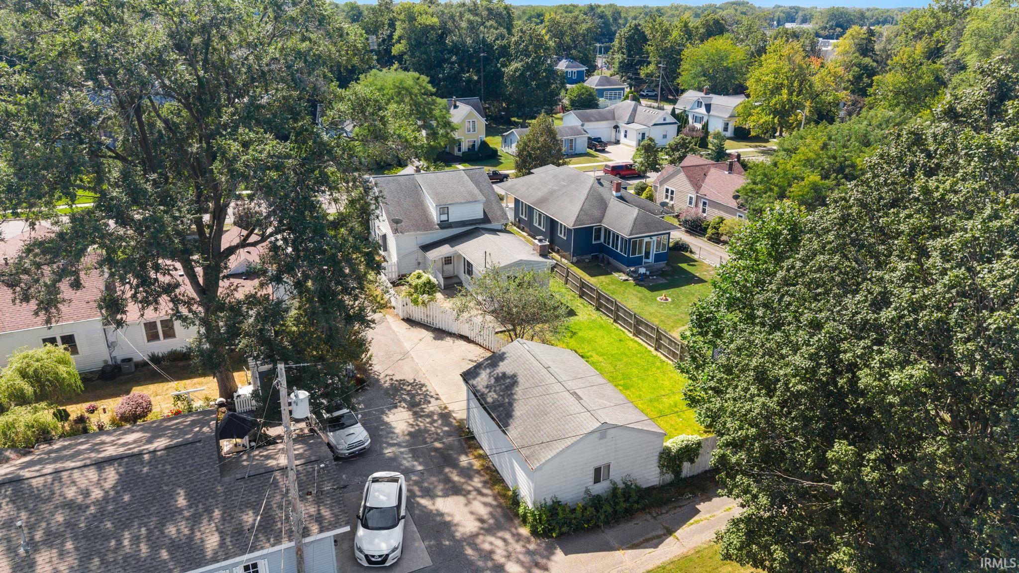 933 E Main Street