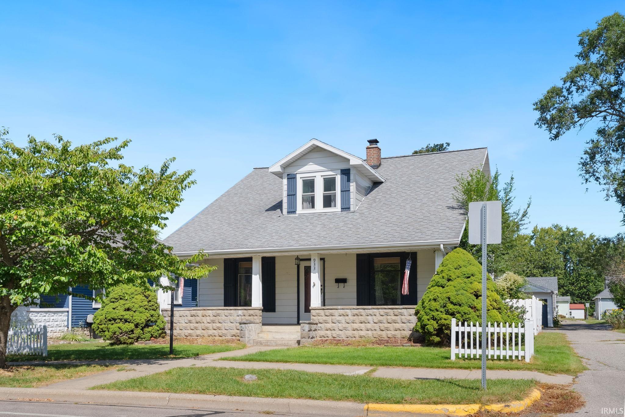 933 E Main Street