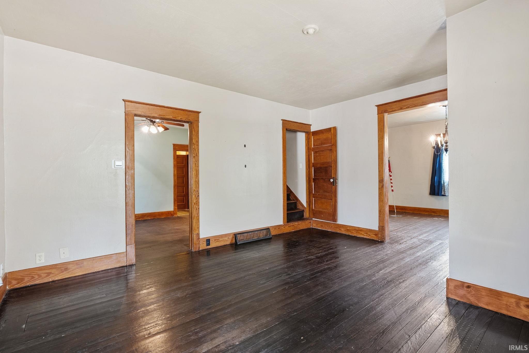 933 E Main Street