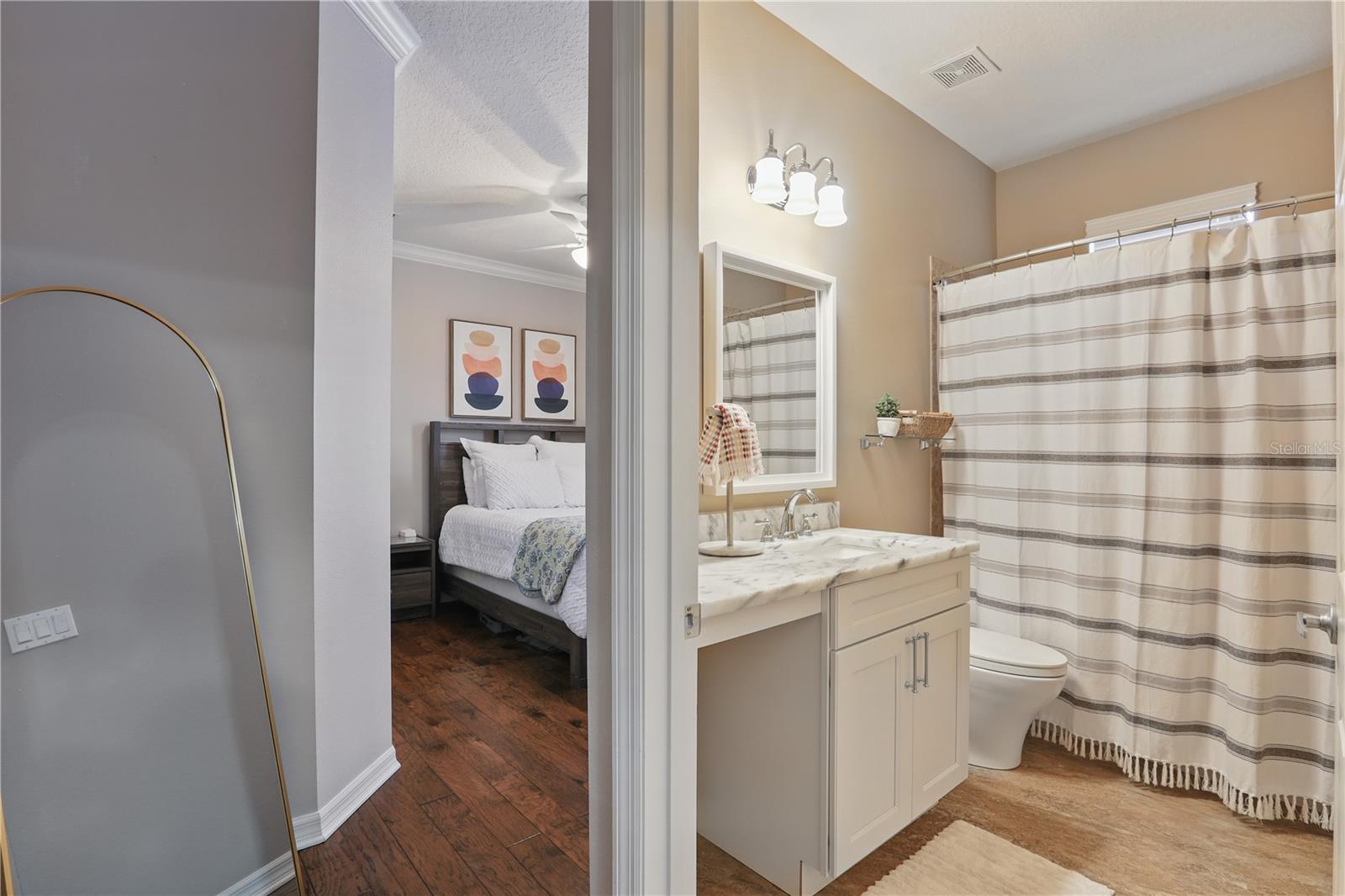 405 COURTLEA PARK DR