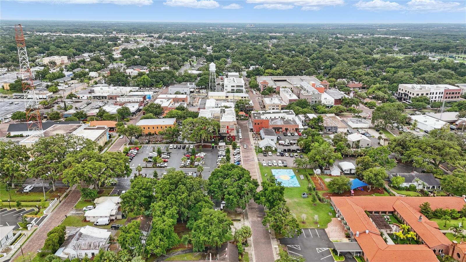 405 COURTLEA PARK DR