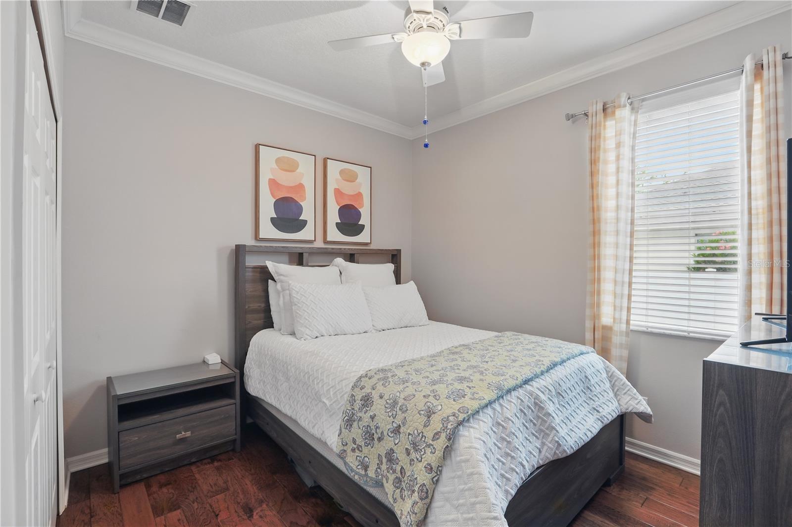 405 COURTLEA PARK DR