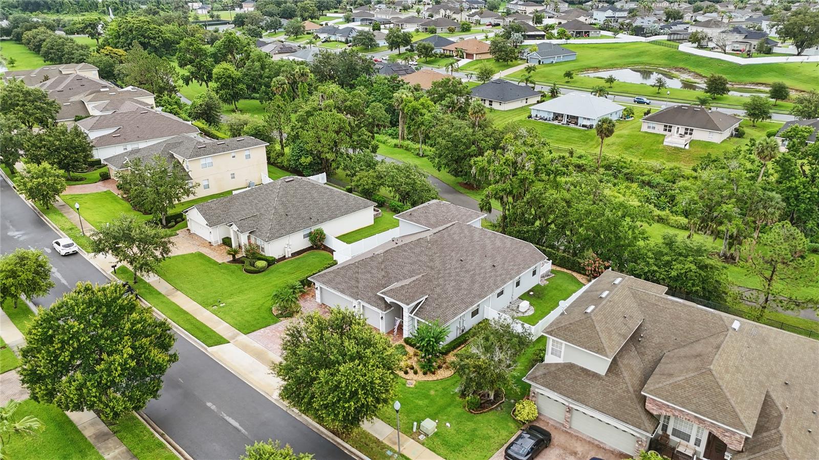 405 COURTLEA PARK DR