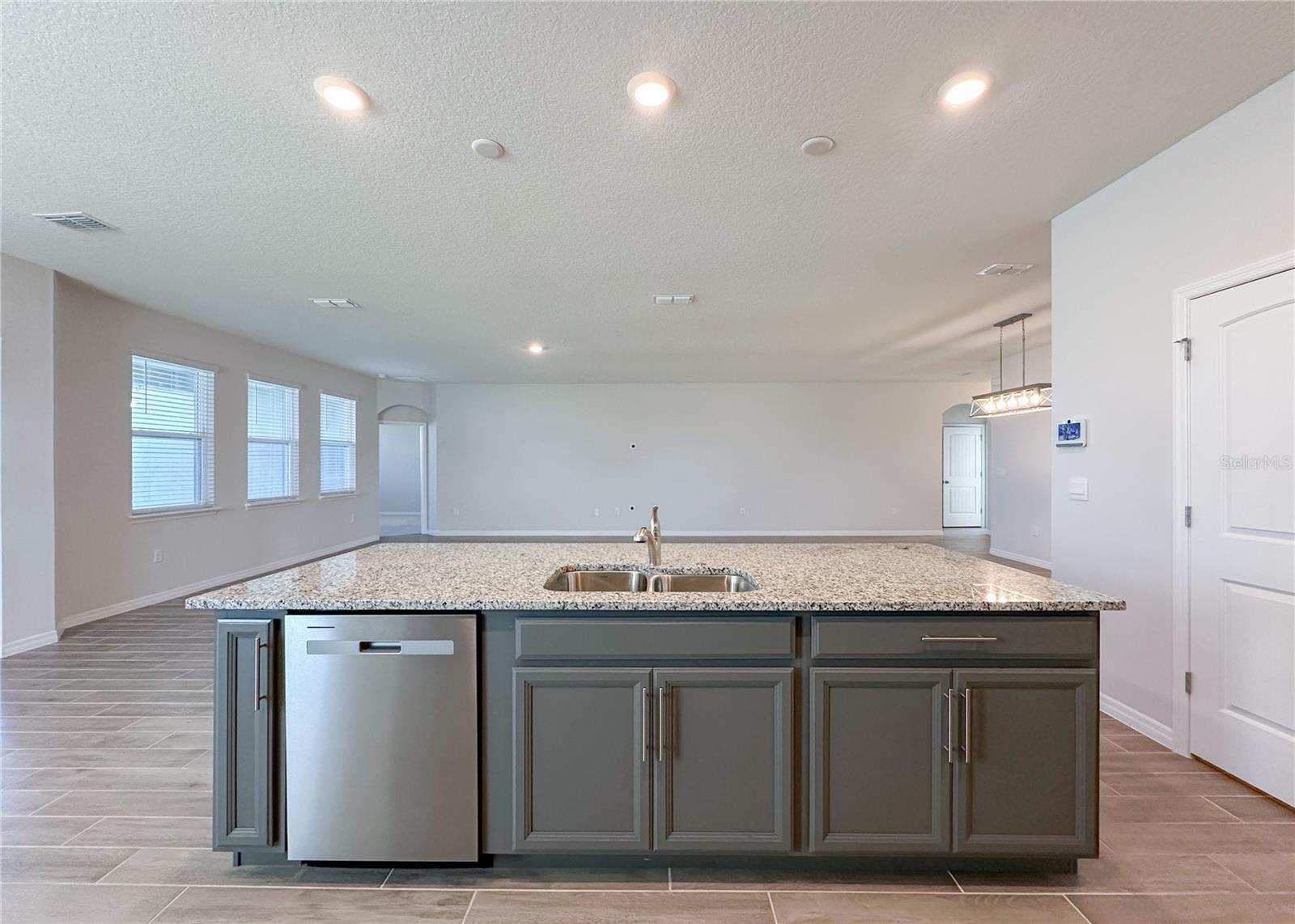 14413 BAYUK WAY