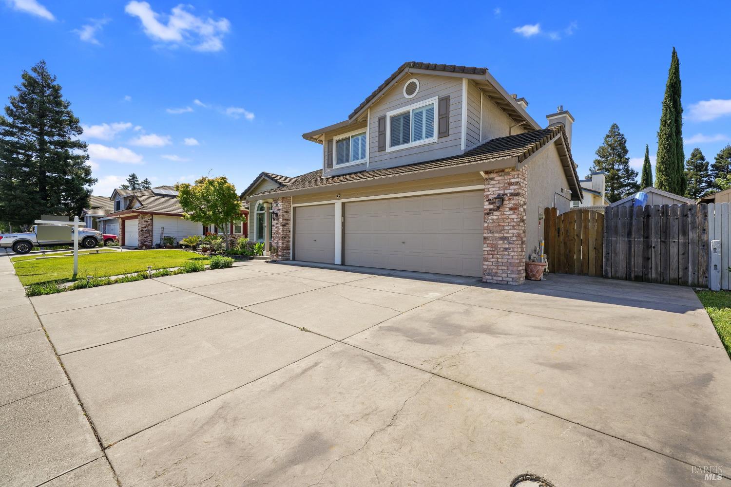 1169 Notre Dame Circle
