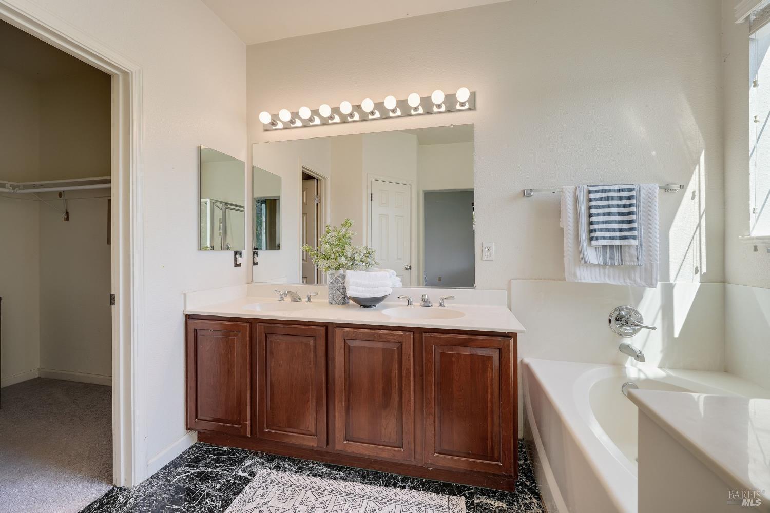 5144 Blue Court