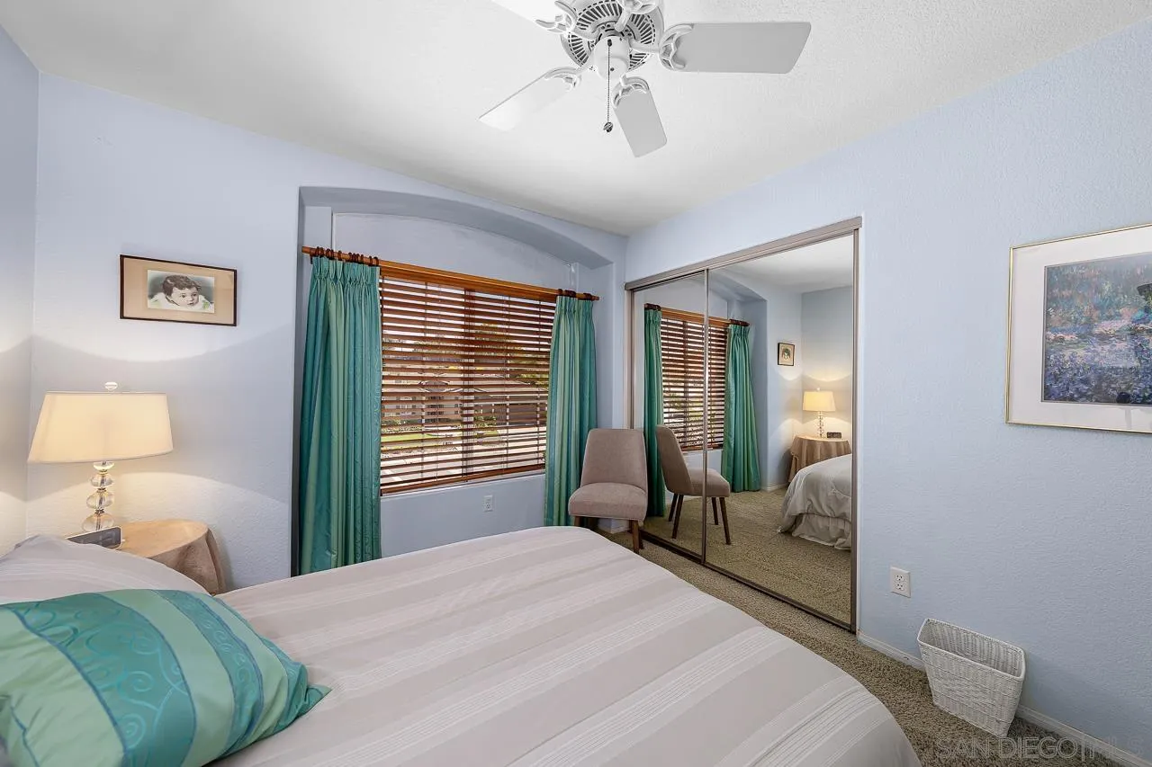 5114 Bella Collina St