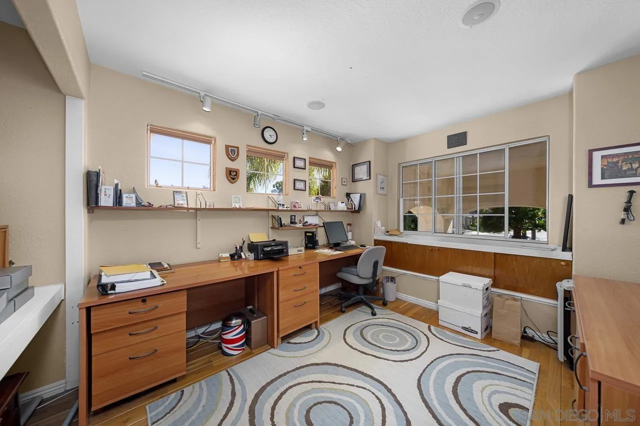 5114 Bella Collina St