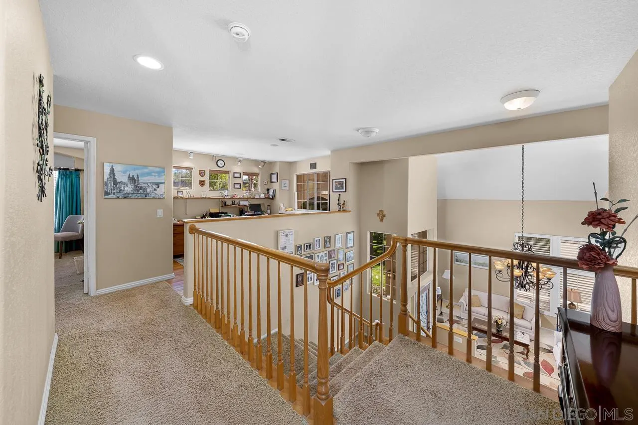 5114 Bella Collina St