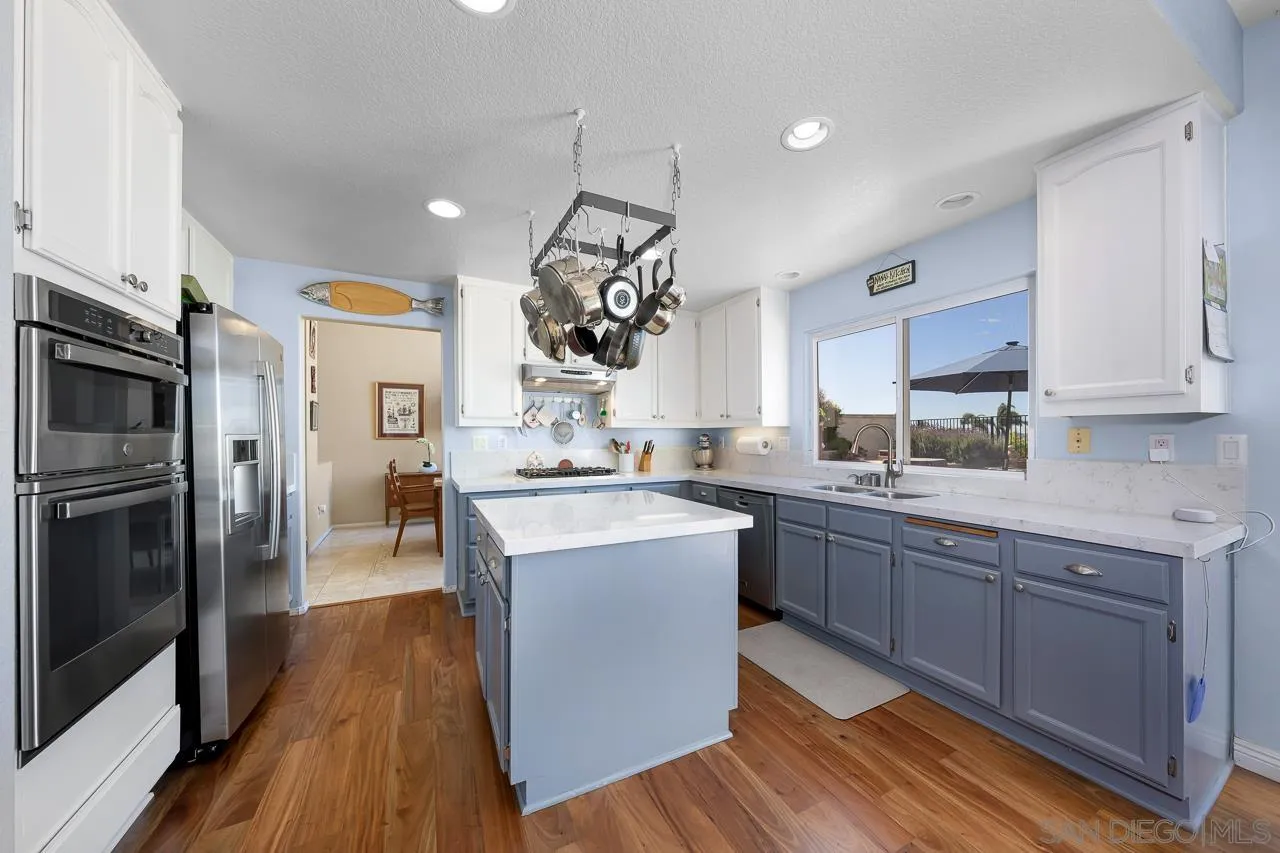 5114 Bella Collina St