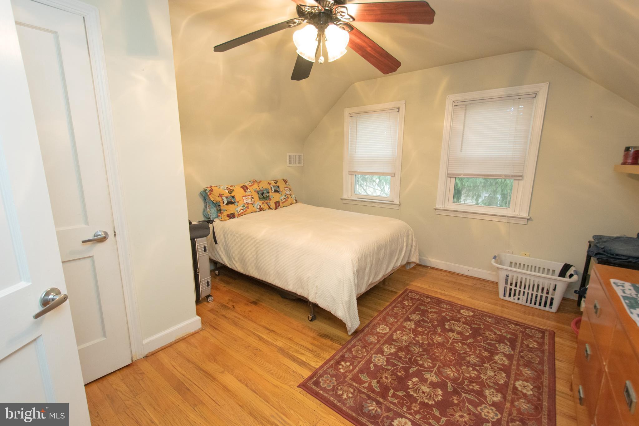 338 W BROOKHAVEN ROAD