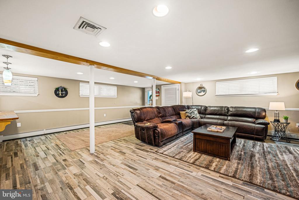 408 SCOTT LANE