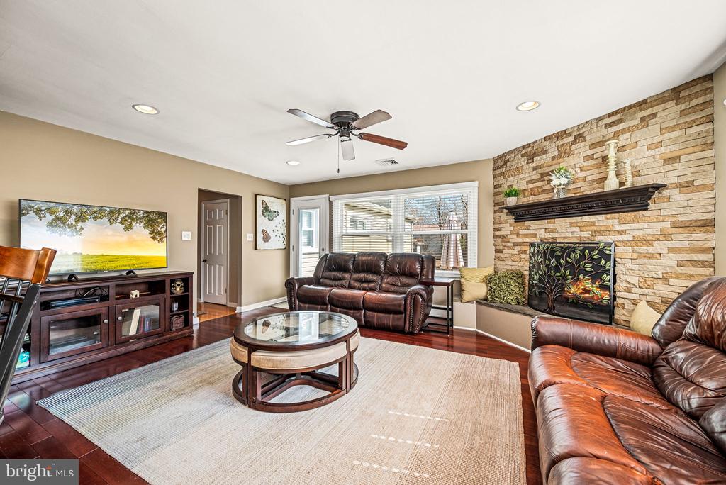408 SCOTT LANE