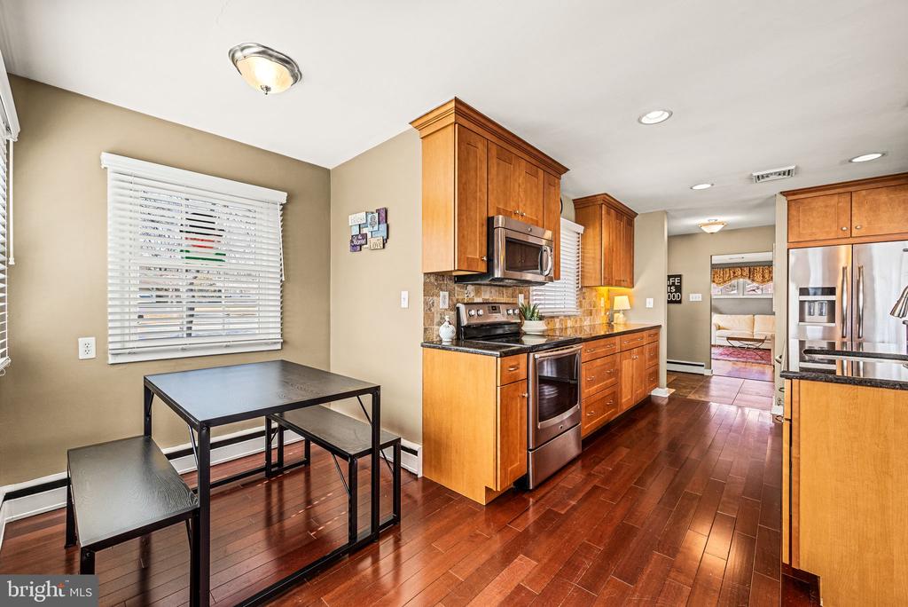 408 SCOTT LANE